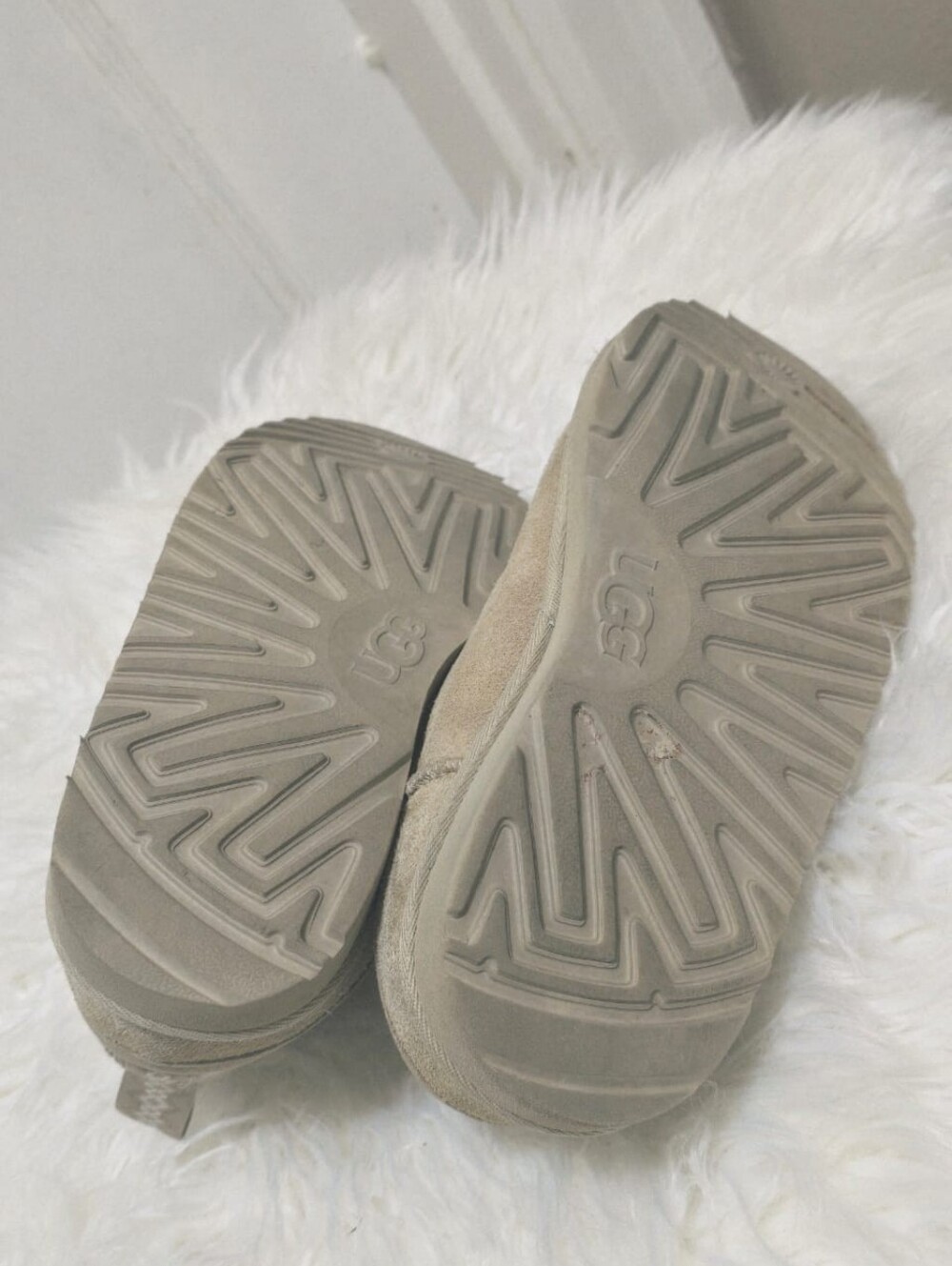 UGG CLASSIC ULTRA STRETCH CUFF Chocolate color Size 5 - Picture 7 of 9